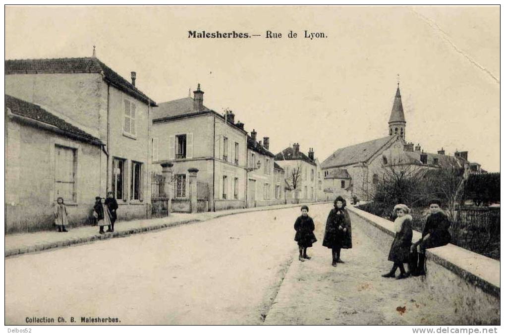 Malesherbes ( Loiret ) - Rue De Lyon - Malesherbes