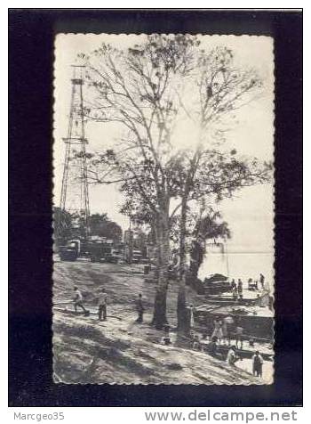 30104 Gabon Derrick O.U.S. De La Sté Des Pétroles AEF Au Bord De L'ogoué ..édit.carte Africaine Puits Animée  Belle Cpsm - Gabon