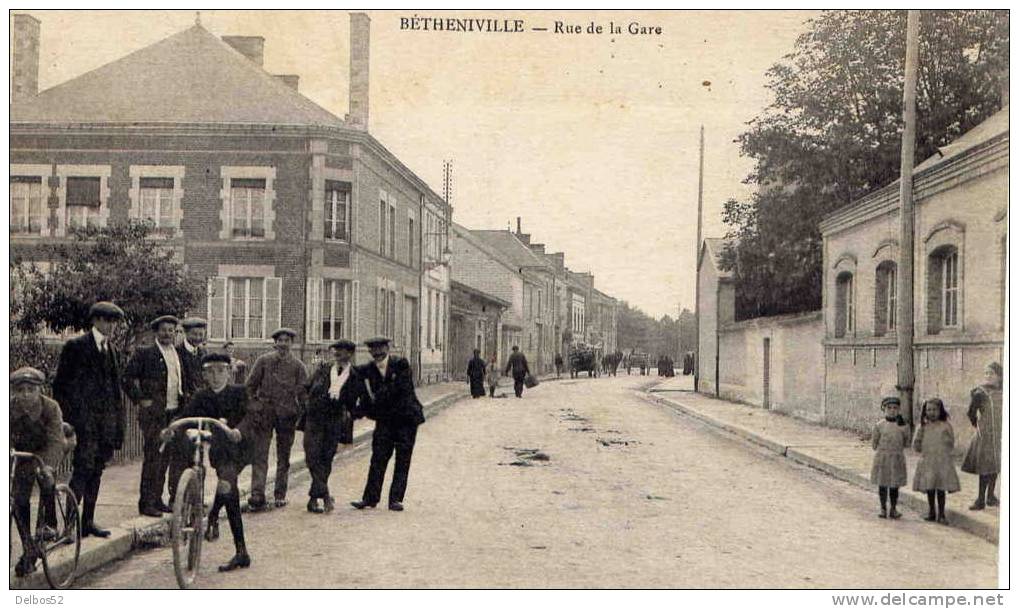 Betheniville ( Marne ) - Rue De La Gare - Bétheniville