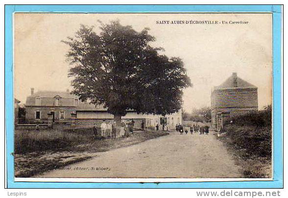 SAINT AUBIN D'ECROSVILLE -- Un Carrefour - Saint-Aubin-d'Ecrosville
