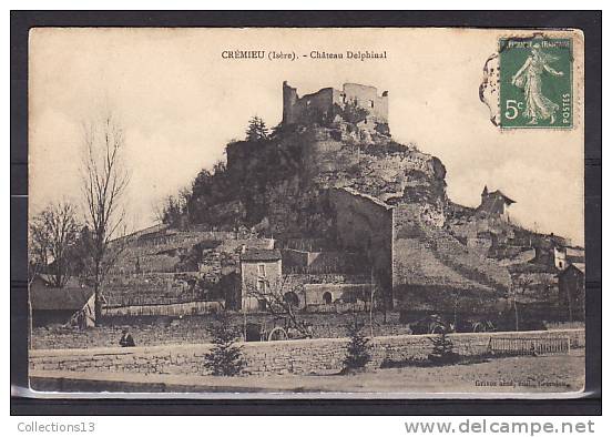 ISERE - Crémieu - Château Delphinal - Crémieu