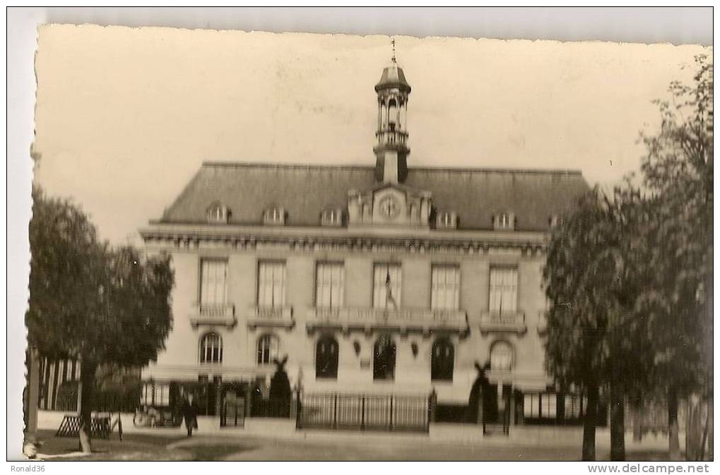 CP 93 AULNAY SOUS BOIS L´HOTEL DE VILLE ( Moto) - Aulnay Sous Bois