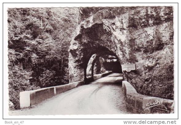 {27335}  Les Belles Alpes Françaises , Le Vercors , Entrée Des Grands Goulets - Otros & Sin Clasificación