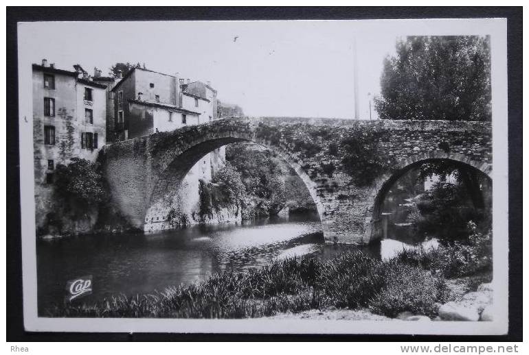 30 Le Vigan Pont Gothique    D30D  C30350C RH028431 - Le Vigan