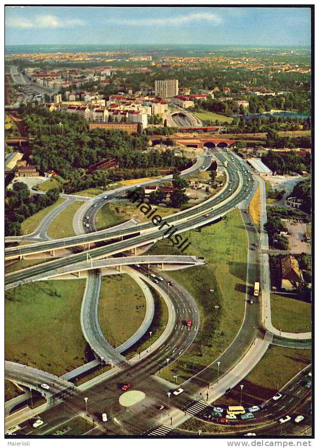 Berlin - Stadtautobahnverteiler Vor Der Avus - Charlottenburg