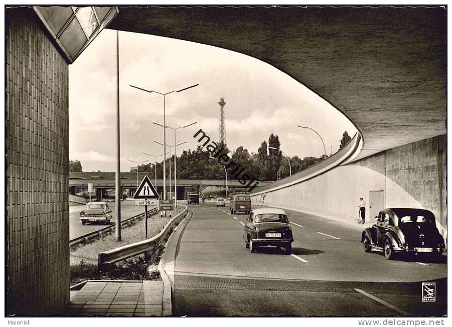 Berlin - Stadtautobahn - Lloyd - Charlottenburg