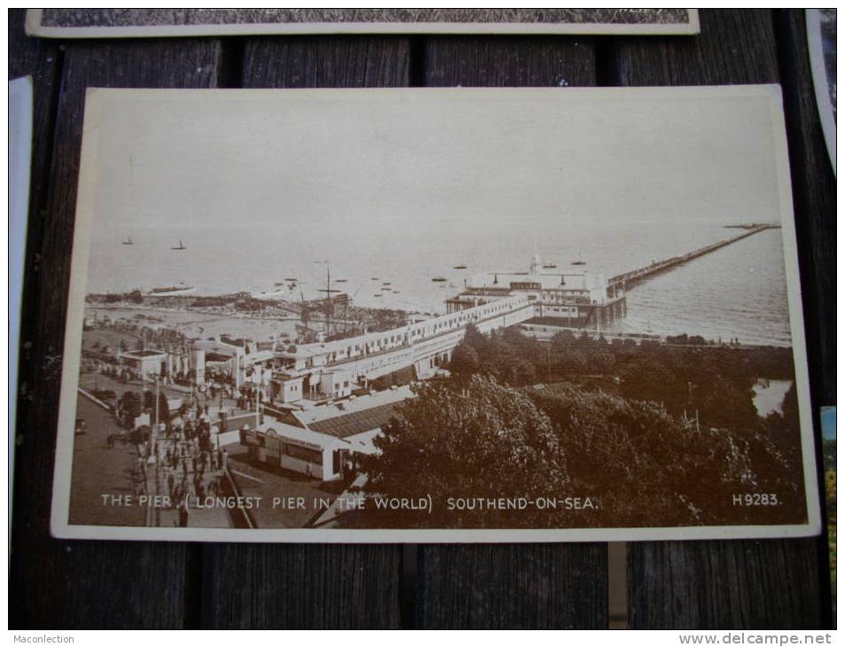 Southend On Sea : The Pier ( Longest In The World ) - Southend, Westcliff & Leigh