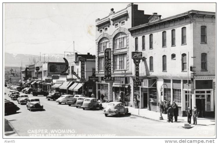 Caper WY Center Street, Animated Street Scene, Schlitz Beer Signs, 40s Autos Real Photo Postcard - Other & Unclassified