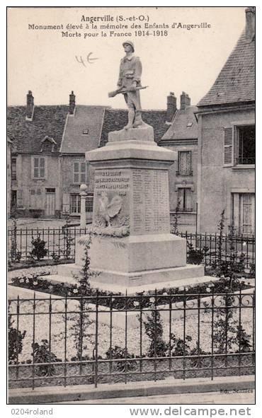 Argeville - Monument élevé à La Mémoire Des Enfants - Angerville