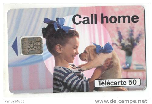 France Call Home 50 Unités 07/1993 Fillette Avec Chiot - 1993