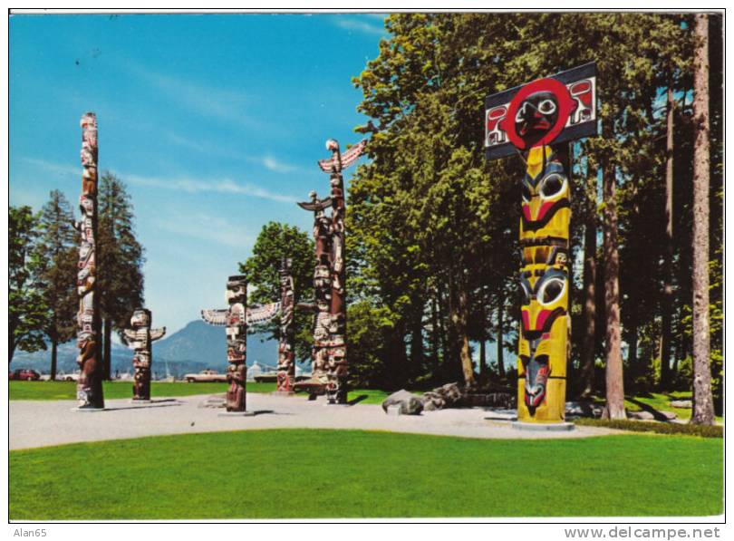 Indian Totems In Stanley Park Vancouver BC Postcard, Native Art - Vancouver