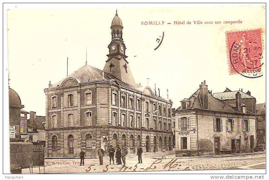 Cpa  Bon Etat             Romilly            Hotel De Ville Avec Son Campanile - Romilly-sur-Seine