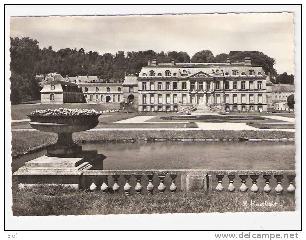 DAMPIERRE-en-Yvelines :Le Chateau  ; Façade Sur Le Jardin Dessiné Par Le Nôtre ; Années 50, TB - Dampierre En Yvelines