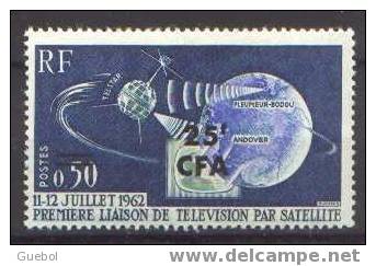 Réunion N° 356 **  Espace - Télécommunications Spatiales - Unused Stamps