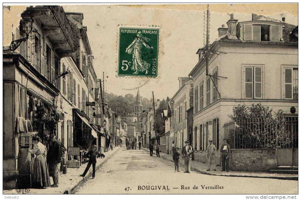 Rue De Versailles ( Personnages Dans La Rue ) - Bougival