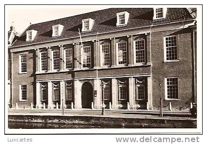 RIJKSMUSEUM VAN OUDHEDEN .LEIDEN. GEVEL, RAPENBURG 28. - Leiden