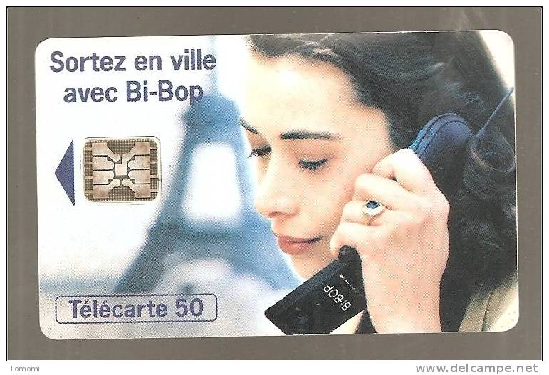 Télécarte  France - Année : 1993 .  Téjéphone Avec Bi-Bop . - Telephones