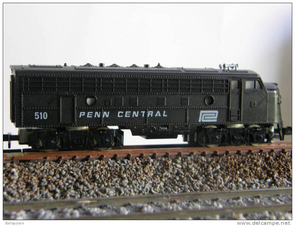 Scala N - MINITRIX EMD F7(A) Cat. 2947 - Penn Central 510 - Loks