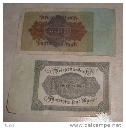 2 Billets De Monnaie Allemande Datés 1922 - 1939-45