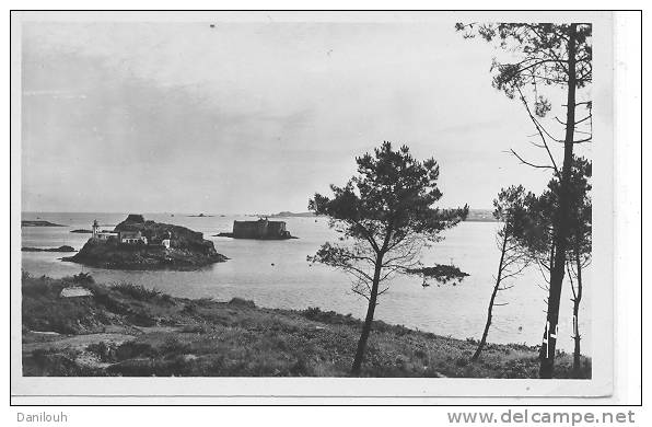 29 / FL/ CARENTEC, L'ile Louet Et Le Château Du Taureau, CPSM 9 X 14 Ed Yvon N° 1274 - Carantec