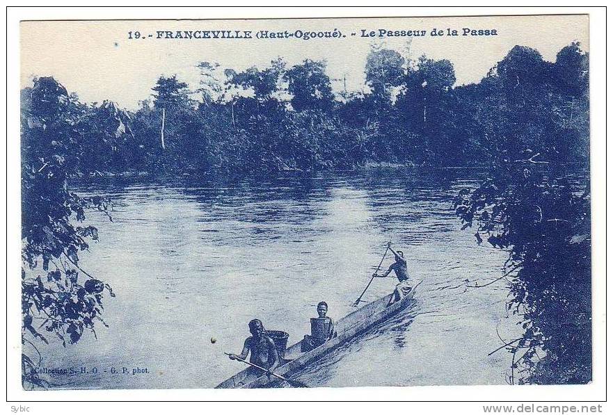 GABON - FRANCEVILLE (Haut Ogooué) - La Passeur De La Passa - Gabon