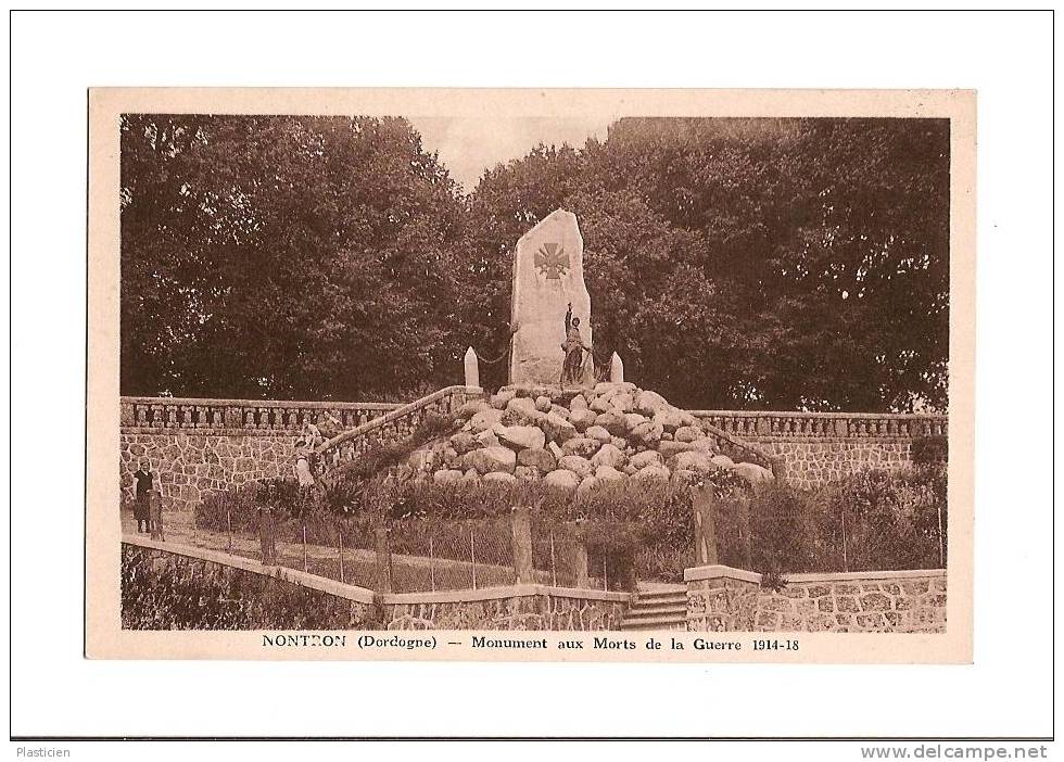 NONTRON - MONUMENT AUX MORTS DE LA GUERRE 1914/15 - Nontron