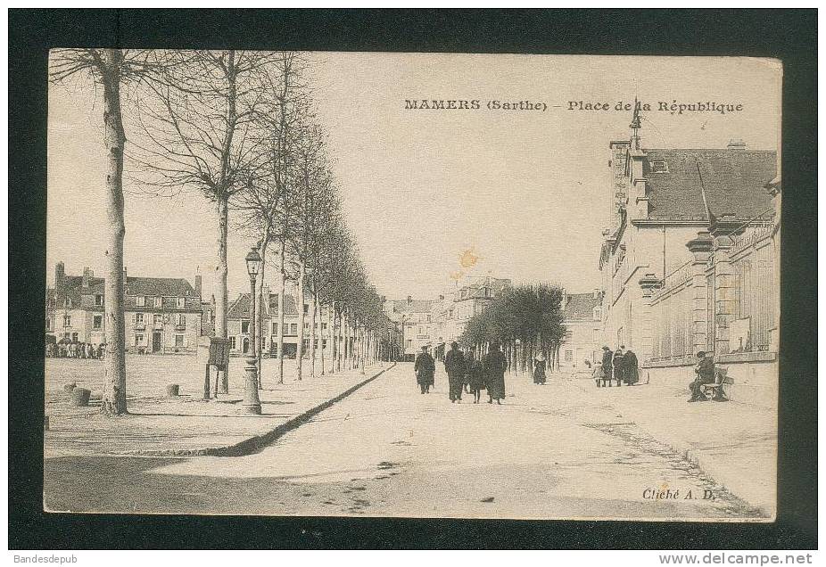 Mamers (72) - Place De La République ( Animée Cliché A.D. ) - Mamers