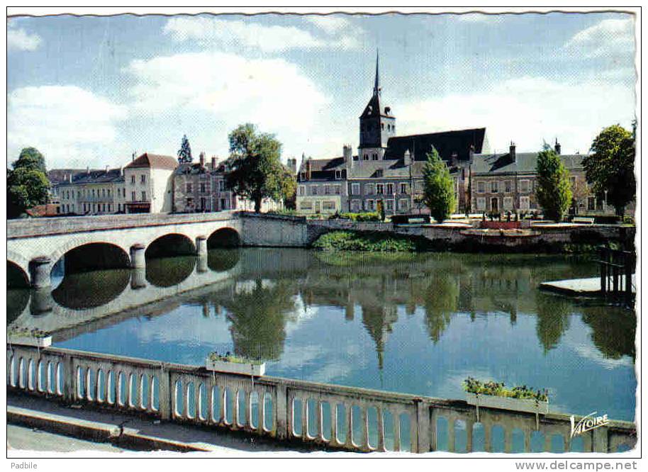 Carte Postale  41. Romorantin  Et Le Pont Sur La Sauldre  Trés Beau Plan - Romorantin