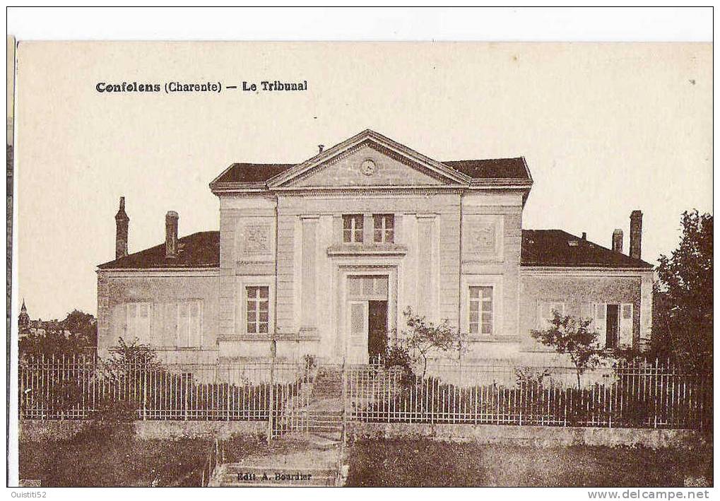 Confolens  Le Tribunal - Confolens