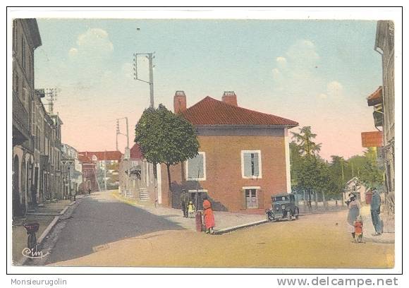 24 )FL) THIVIERS ) Rue De Monteluce Et Place Du Chapeau Rouge, COll Gedo, Colorisée CIM - Thiviers