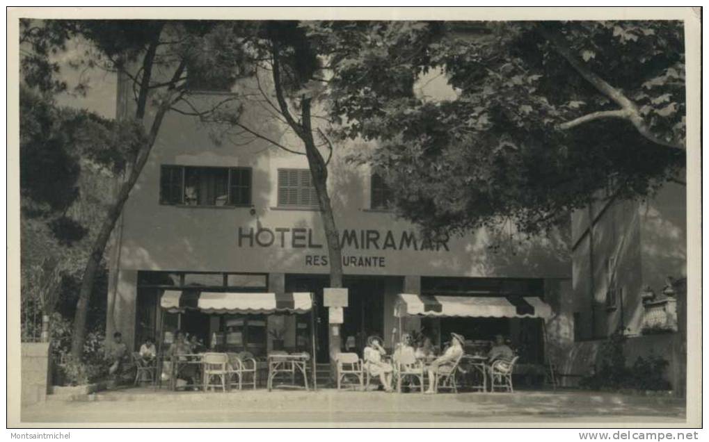 Mallorca. Espagne. Baléares. Soller-Puerto- Hôtel Miramar. Plan Animé En Terrasse. - Mallorca