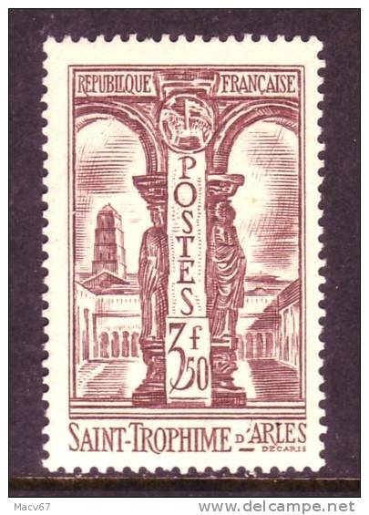France 302  ** - Unused Stamps