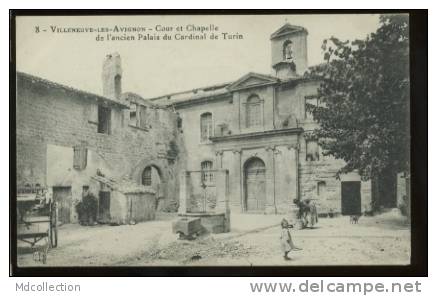 30 VILLENEUVE LES AVIGNON Cour Et Chapelle De L'ancien Palais Du Cardinal De Turin - Villeneuve-lès-Avignon