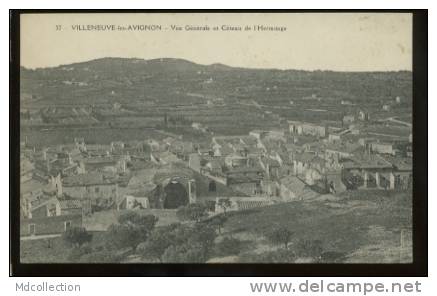 30 VILLENEUVE LES AVIGNON Vue Générale Et Côteau De L'hermitage - Villeneuve-lès-Avignon