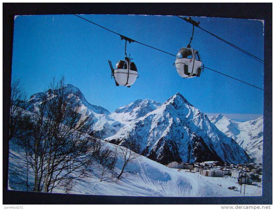 10 Z - CPM 38 Deux Alpes Vue Partielle De La Station La Muzelle Et L'aiguille De Venosc - Vénosc