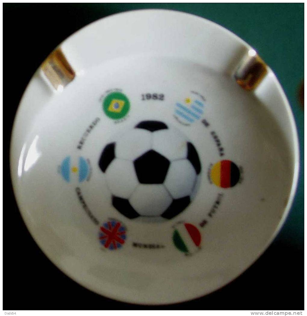 Cendrier Coupe Du Monde 1982 Espagne - Porcelain