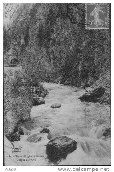 73. ROUTE D'UGINE A FLUMET.  GORGES DE L'ARLY. - Ugine