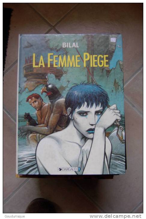 TRILOGIE NIKOPOL LA FEMME PIEGE    BILAL INCLUS JOURNAL LIBERATION DE 1993 - Trilogie Nikopol