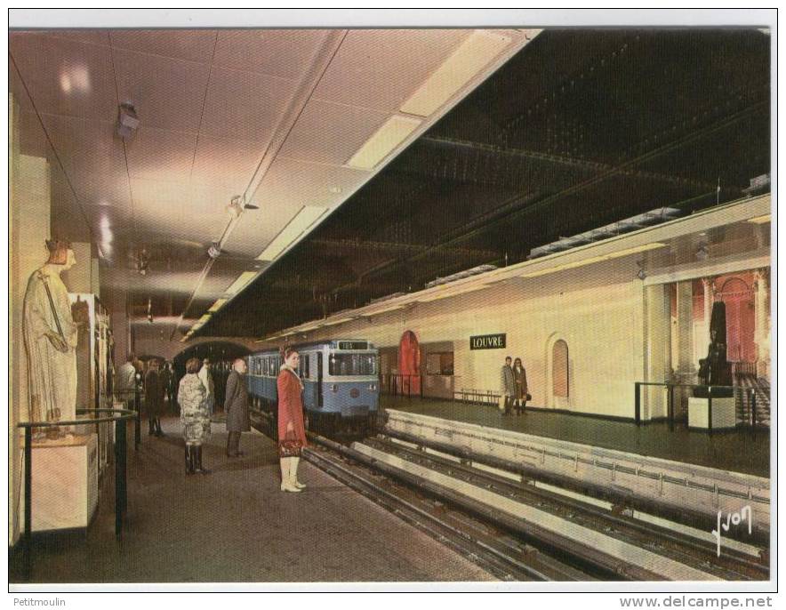 75 - Paris - Le Métro Station "Louvre" - 10/8959 - Le Musé Dans Le Métro - Subway