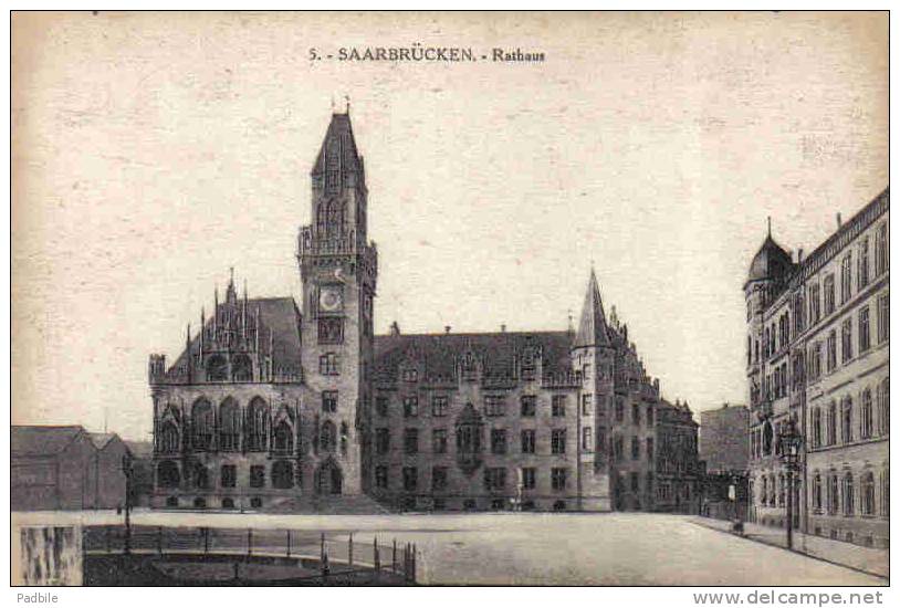 Carte Postale  Allemagne Saarbrücken  Rathaus     Trés Beau Plan - Saarbrücken