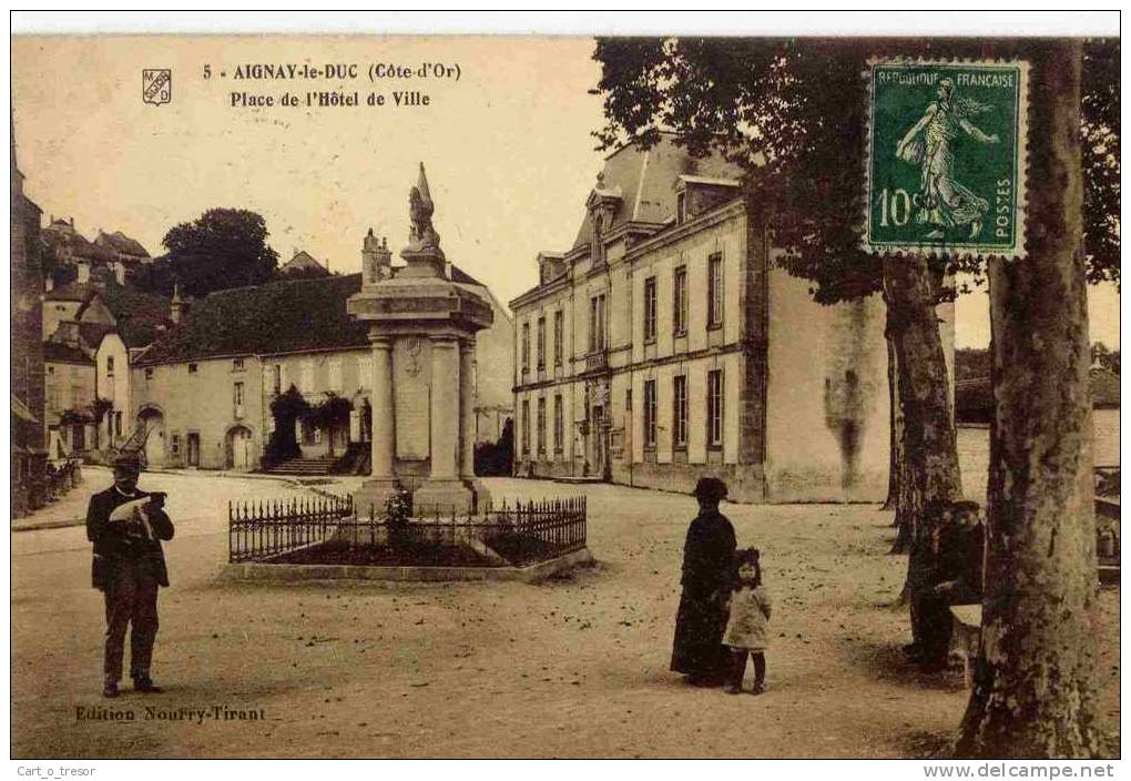 CPA 21 AIGNAY-LE-DUC - PLACE DE L´HÔTEL DE VILLE - Aignay Le Duc
