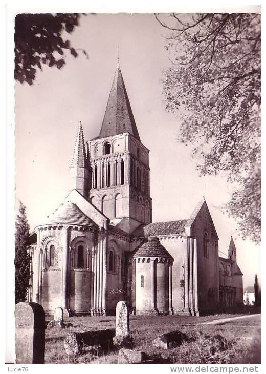 AULNAY DE SAINTONGE -  Eglise Romane  XIè - XIIè S. - Abside Et Absidiale Droites - N° D - Aulnay