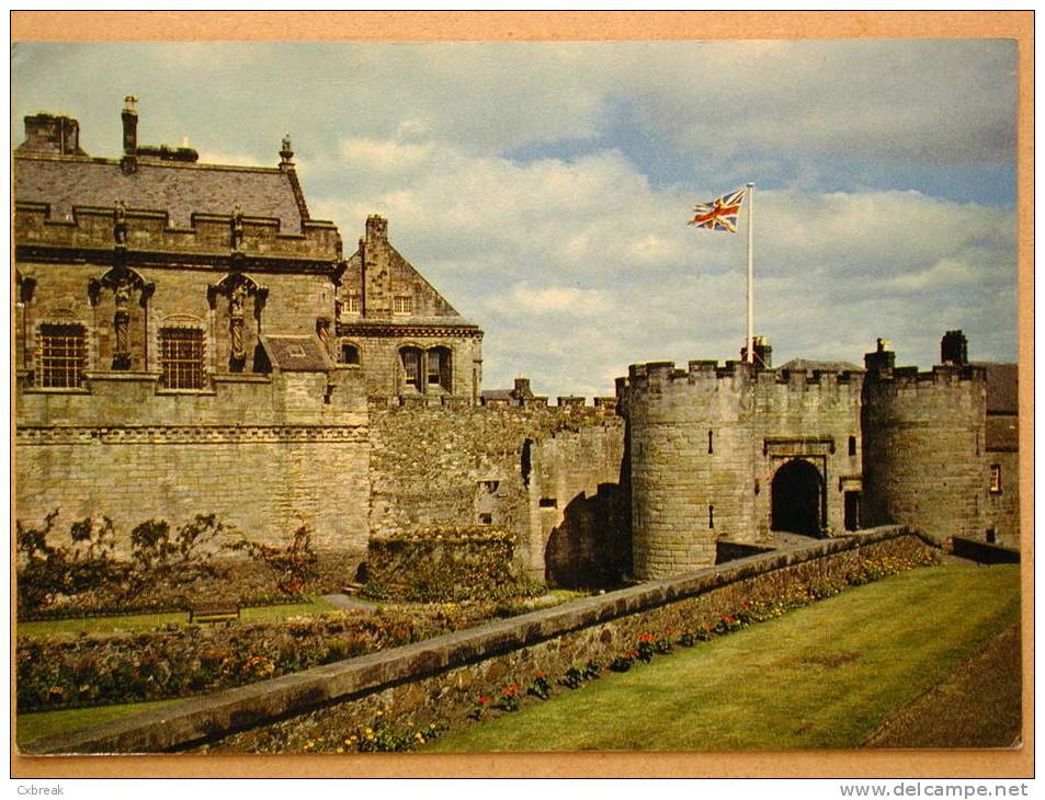 Stirling Castle, Entry And Garden - Stirlingshire