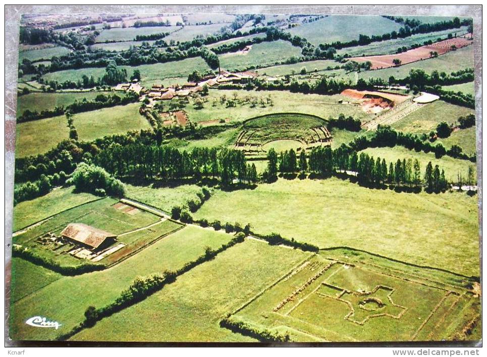 CP De SANXAY " Ruines Gallo-romaine - Vue D'ensemble Aérienne " . - Lusignan