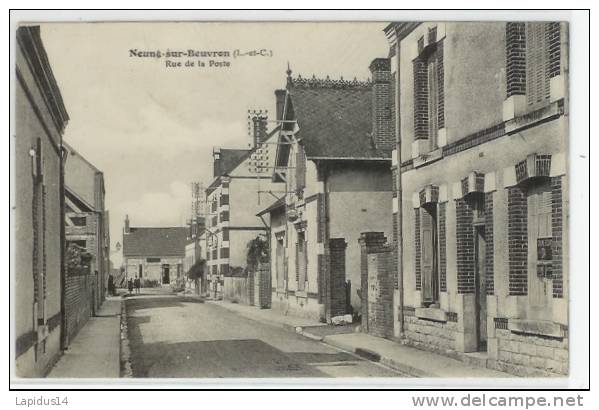 F 633 / CPA   NEUNG SUR BEUVRON    (41)    RUE DE LA POSTE - Neung Sur Beuvron