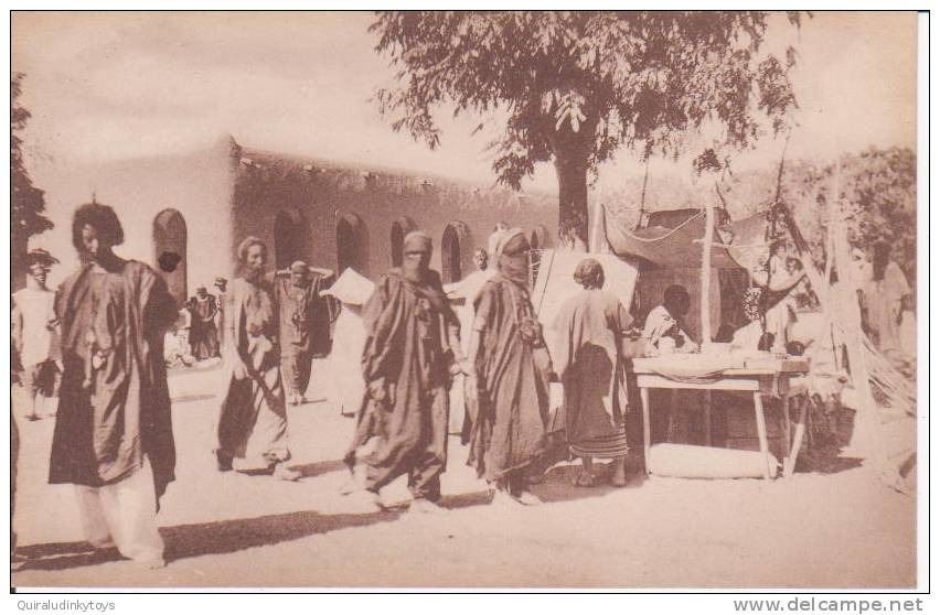 PLACE DU MARCHE A GAO Belle Cpa Animée éditée Par La Cie Gle Transsaharienne Bel état Voir Scans - Niger