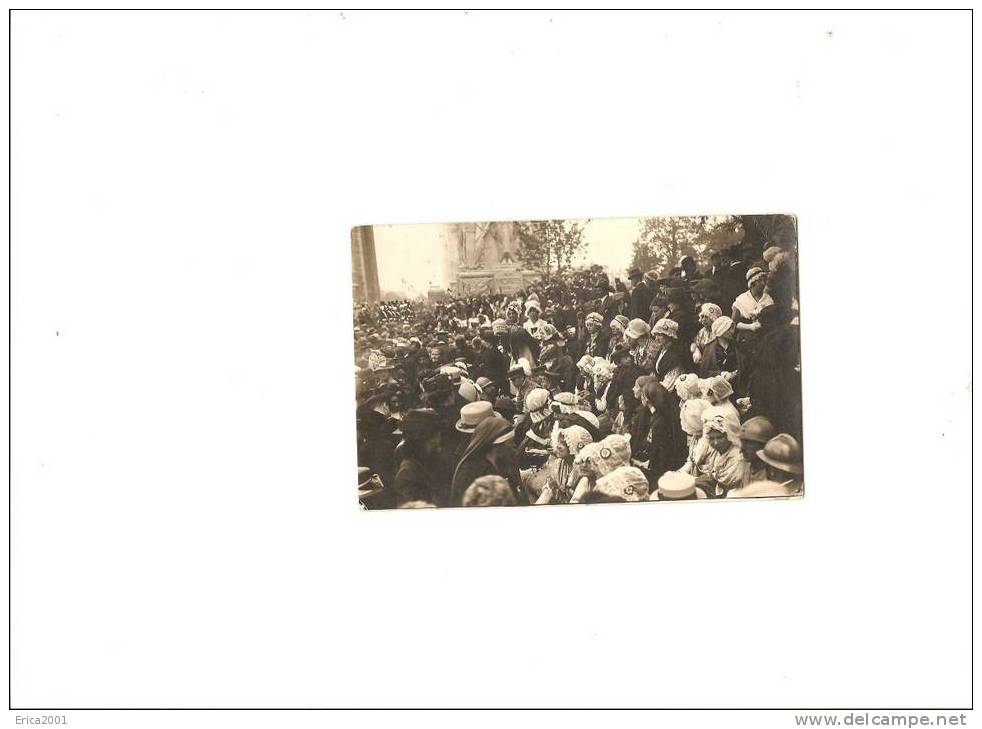 Evénements. Inaugurations.les Fètes De La Victoire.   14 Juillet 1919  ,un Groupe De Lorraine Assistant Au Défilé - Inwijdingen