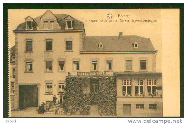 9177  -  Berdorf   Hôtel Scharff  En  Face De L'église - Berdorf