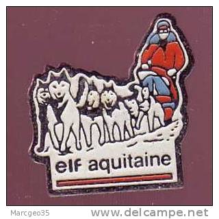 Pin's, Elf Aquitaine, Chiens De Traîneau - Carburantes