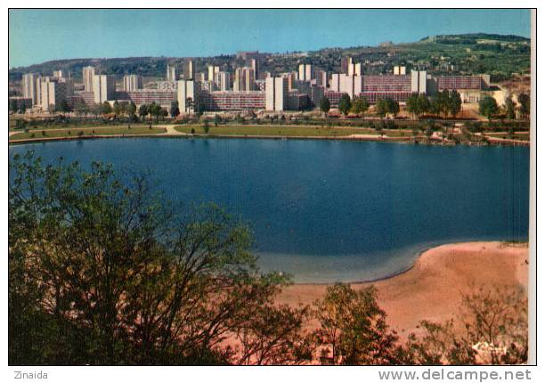 CARTE POSTALE DE DIJON - LE LAC KIR - LA ZUP - Dijon